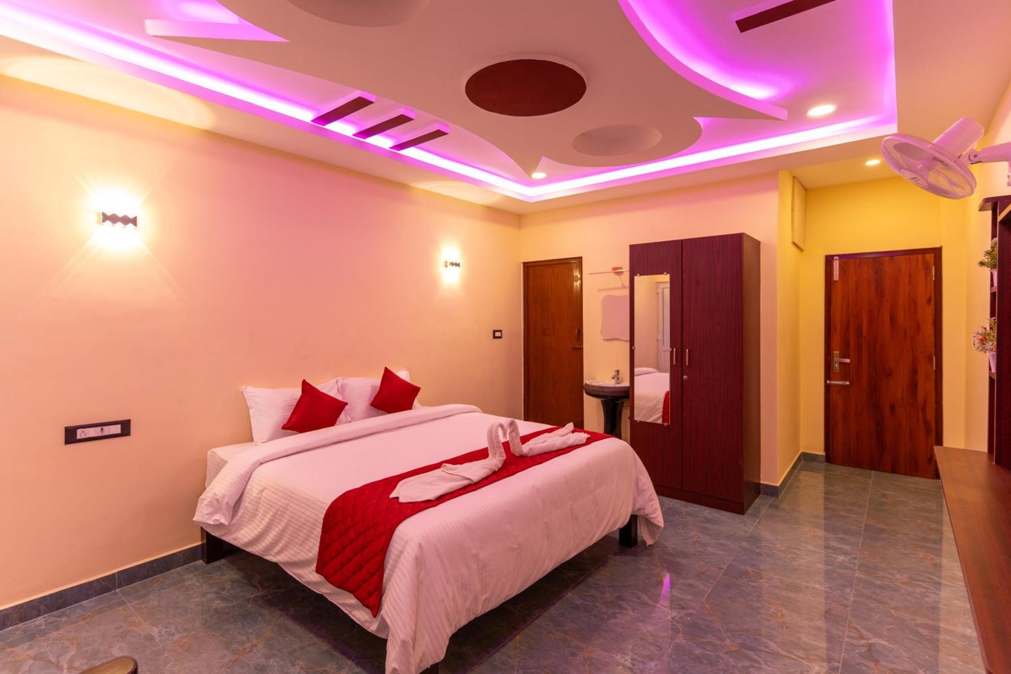 Auro Beach Resort Pondicherry Exterior foto